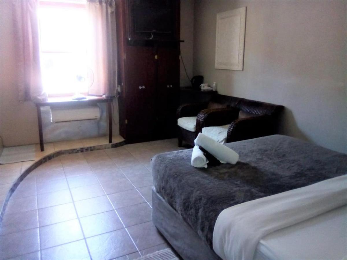 Bread And Barrel Guesthouse Bellville كيب تاون المظهر الخارجي الصورة