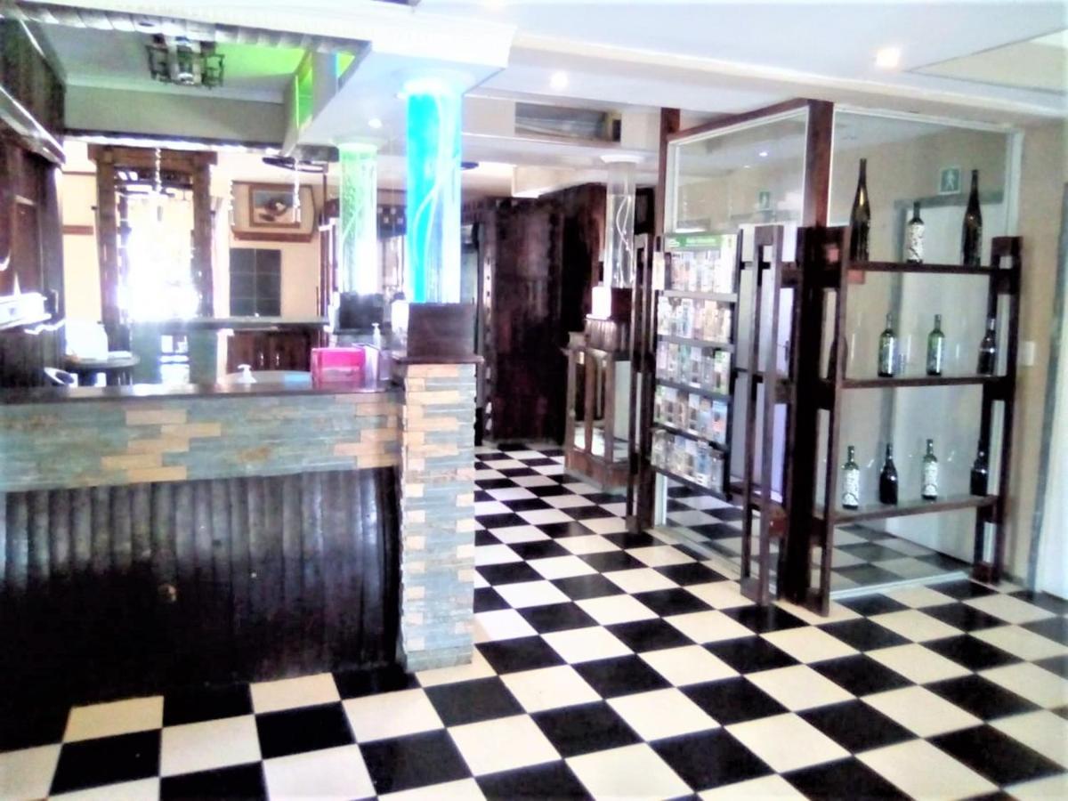 Bread And Barrel Guesthouse Bellville كيب تاون المظهر الخارجي الصورة
