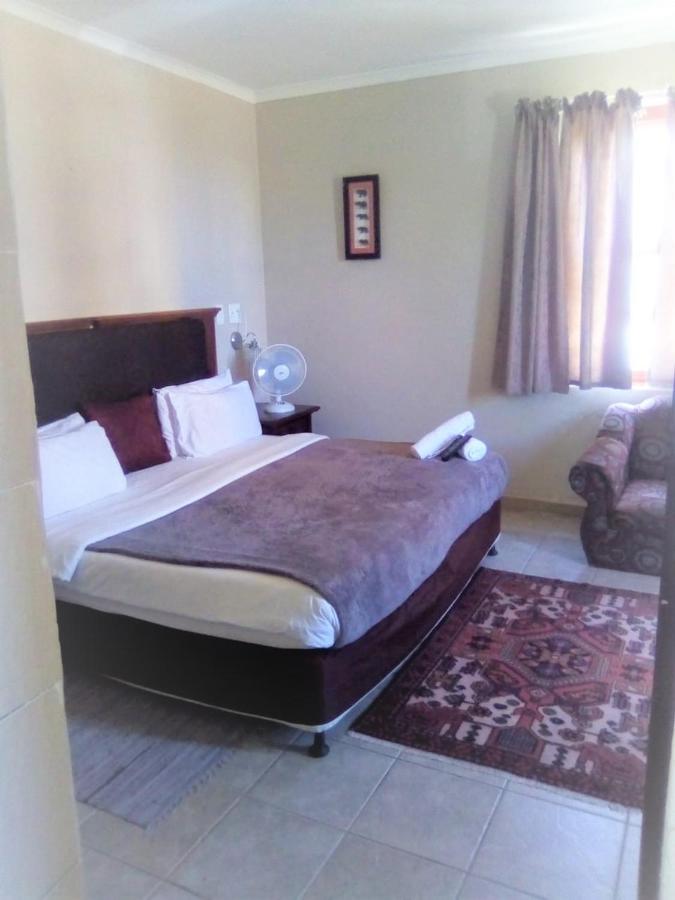 Bread And Barrel Guesthouse Bellville كيب تاون المظهر الخارجي الصورة