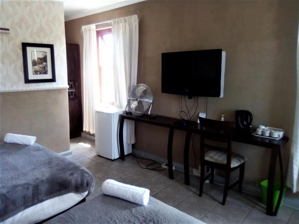 Bread And Barrel Guesthouse Bellville كيب تاون المظهر الخارجي الصورة