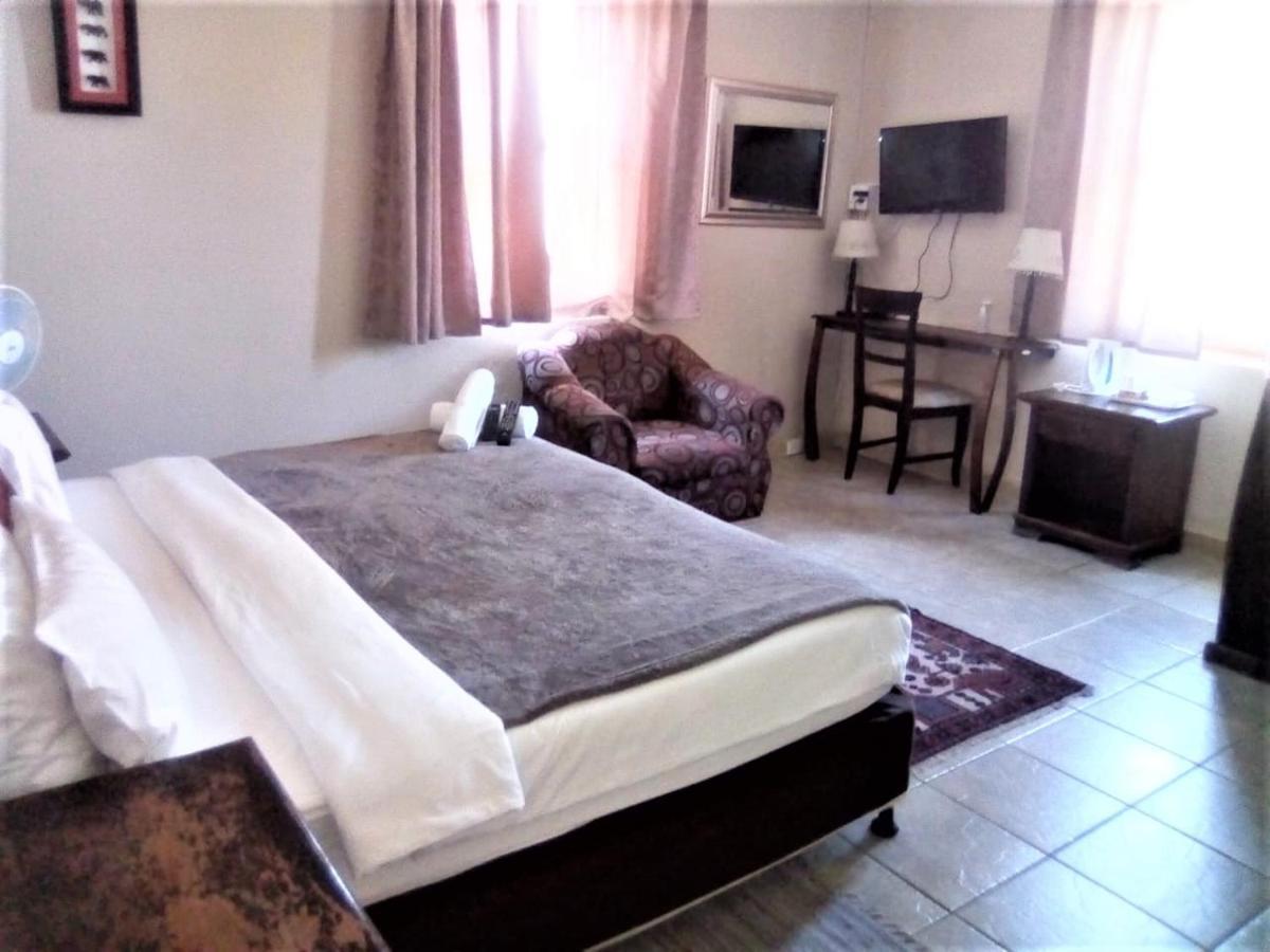Bread And Barrel Guesthouse Bellville كيب تاون المظهر الخارجي الصورة