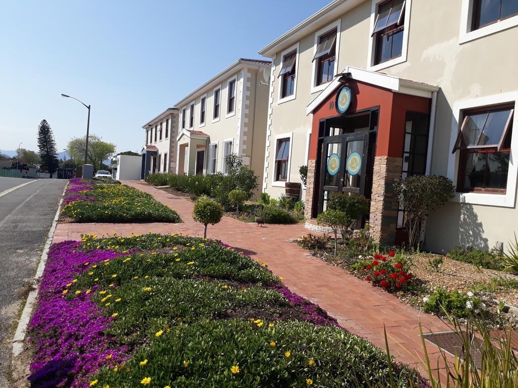Bread And Barrel Guesthouse Bellville كيب تاون المظهر الخارجي الصورة