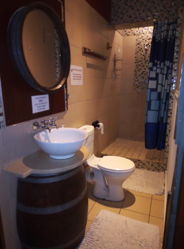 Bread And Barrel Guesthouse Bellville كيب تاون المظهر الخارجي الصورة